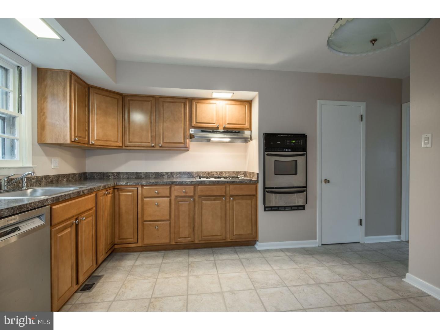 1245 Hoffman Road Ambler, PA 19002 - Photo 9 of 23 Kitchen