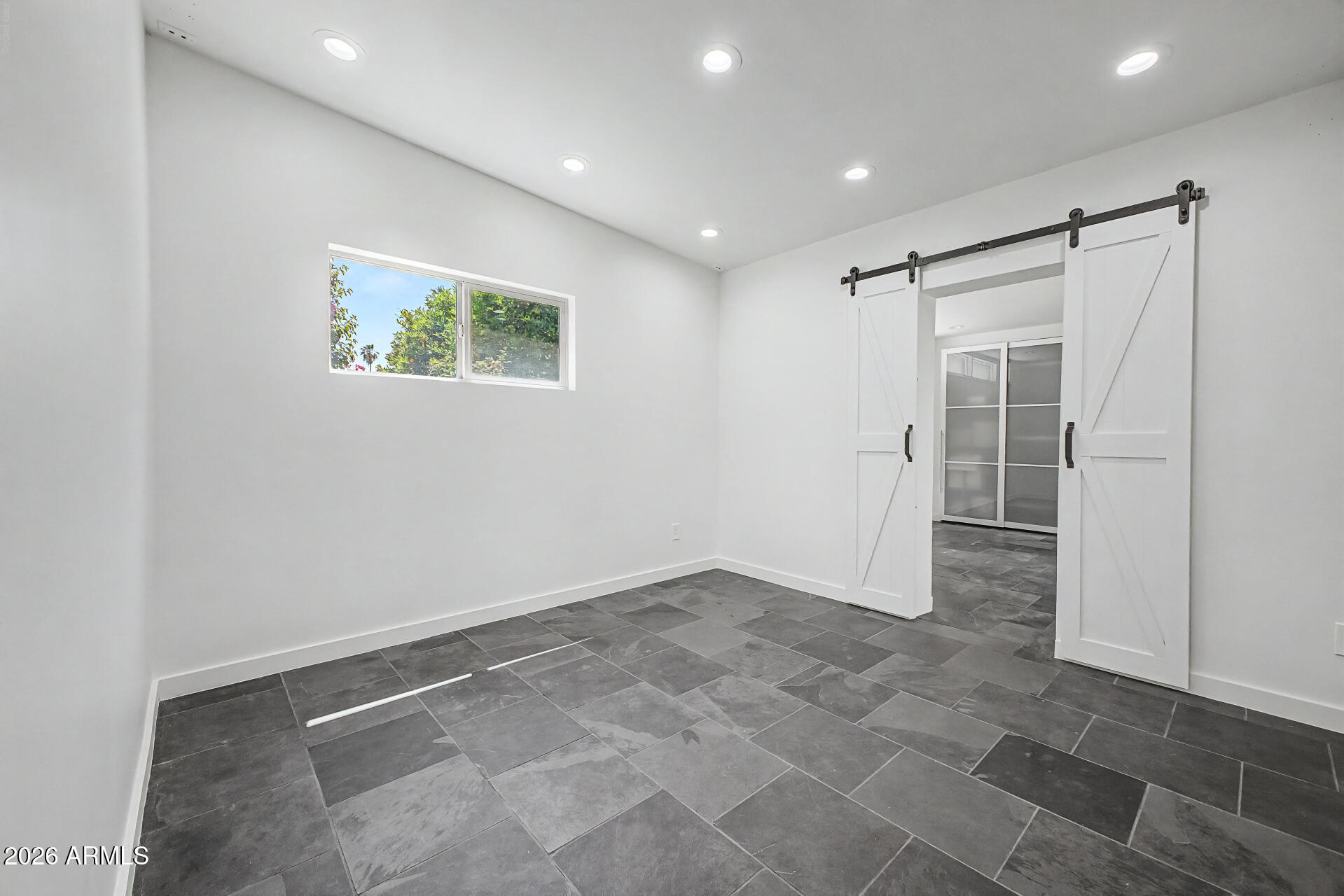 2126 South La Rosa Drive Tempe, AZ 85282 - Photo 16 of 30 Bedroom #3 - Split Room