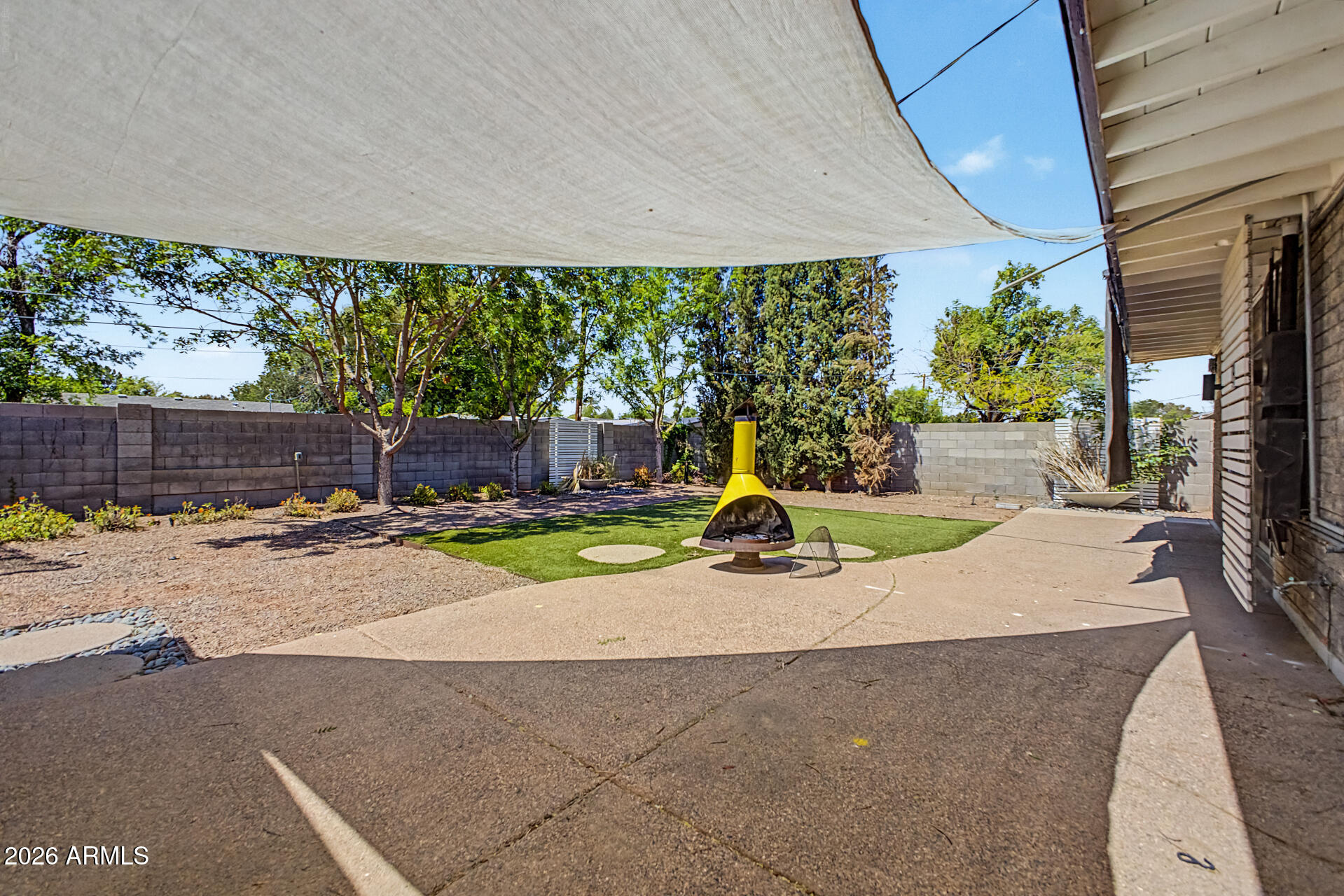 2126 South La Rosa Drive Tempe, AZ 85282 - Photo 30 of 30 35 La Rosa