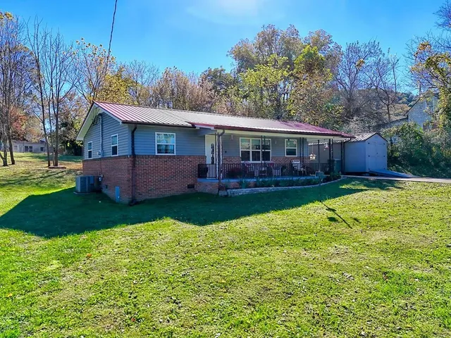 $230,000 | 60 Tarrent Street, Andrews, NC 28901