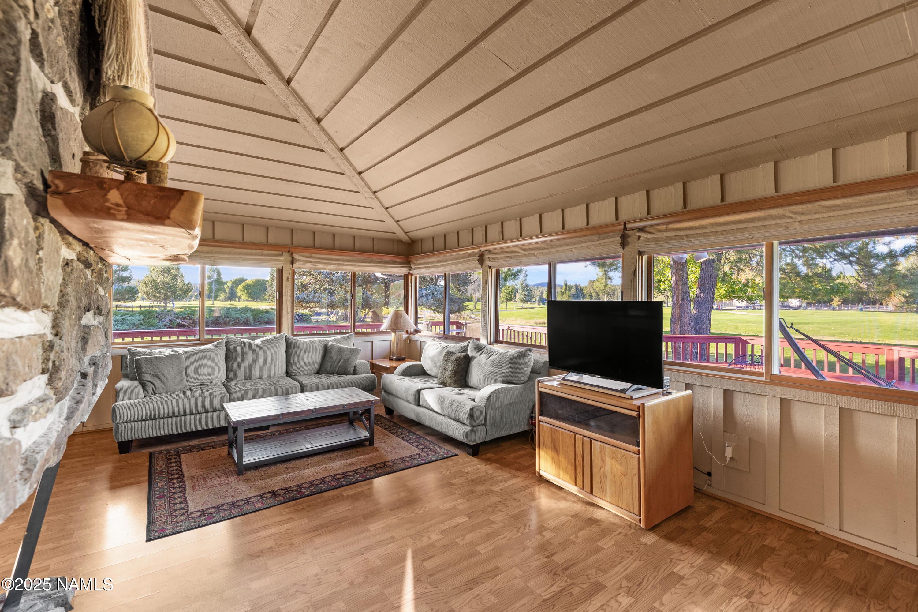 420 East Navajo Road Munds Park, AZ 86017 - Photo 22 of 55 Feels like Pinewood