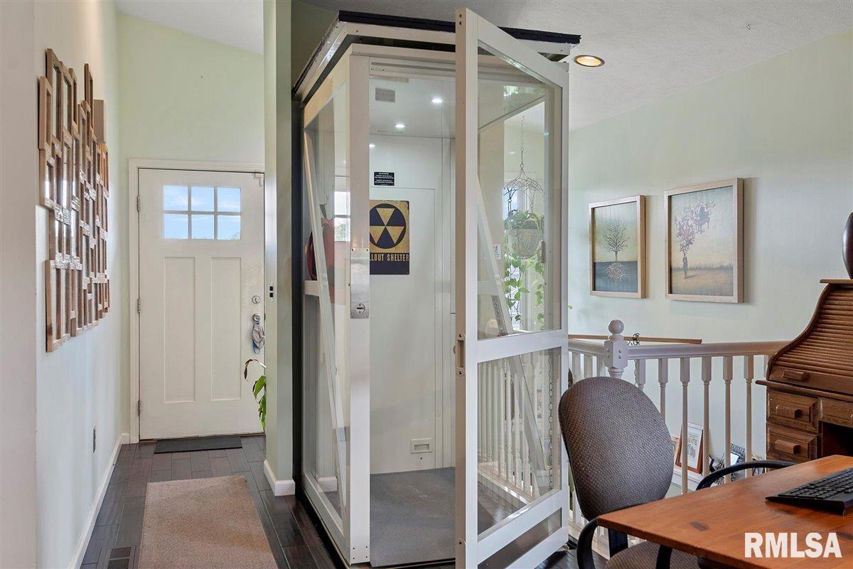 2904 Tanner Road Springfield, IL 62702 - Photo 11 of 48