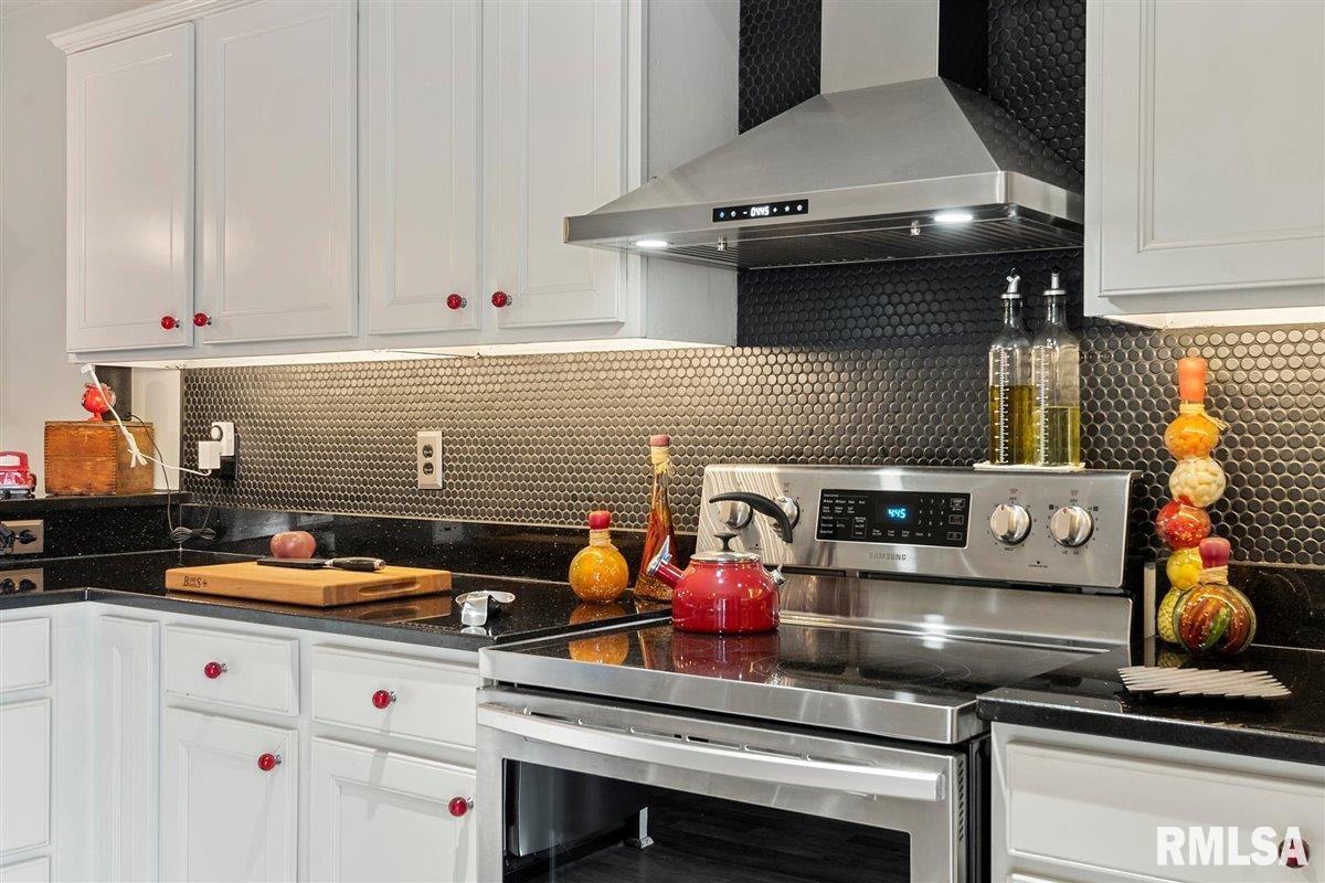 2904 Tanner Road Springfield, IL 62702 - Photo 16 of 48