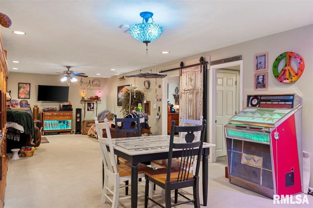 2904 Tanner Road Springfield, IL 62702 - Photo 27 of 48