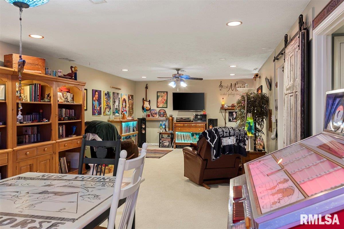 2904 Tanner Road Springfield, IL 62702 - Photo 29 of 48