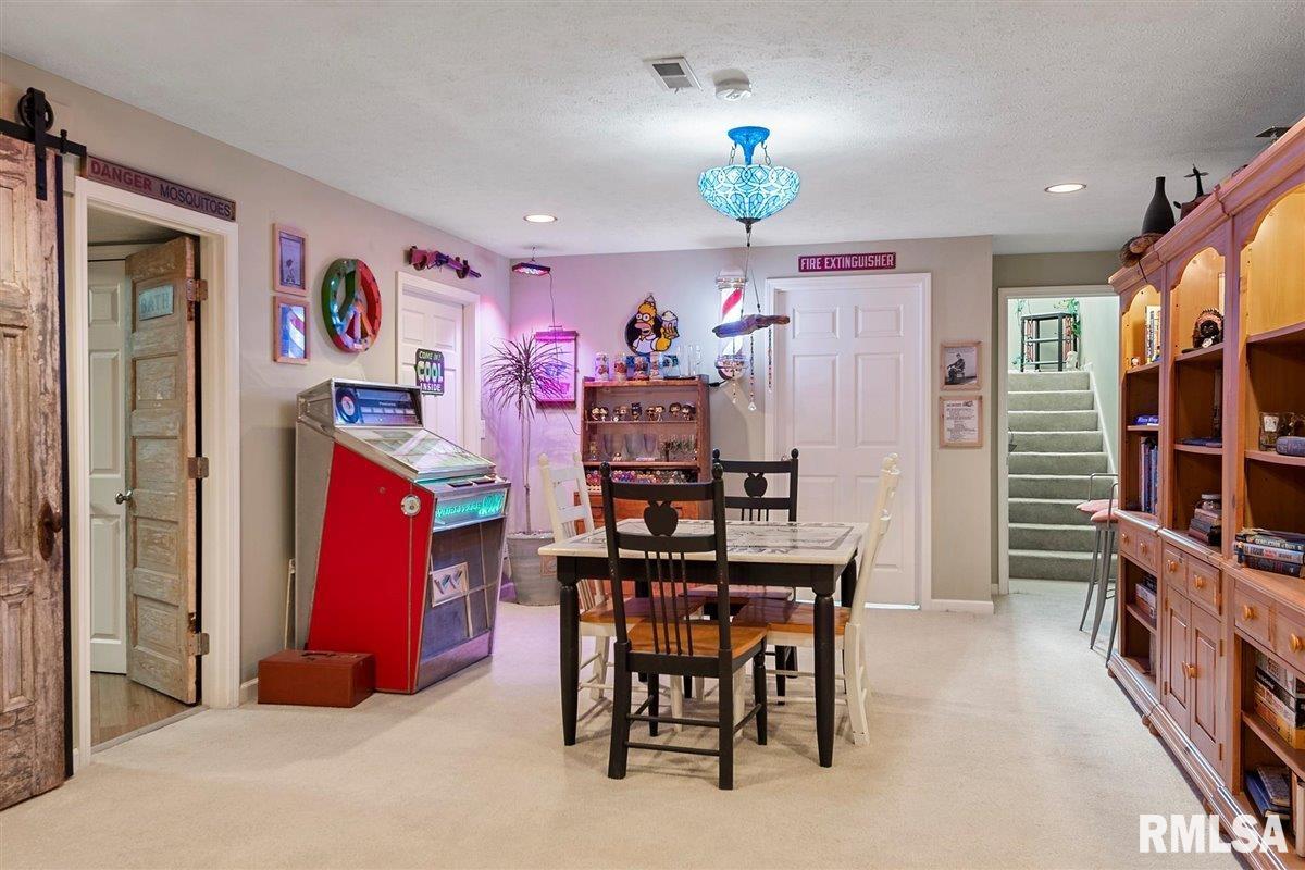 2904 Tanner Road Springfield, IL 62702 - Photo 33 of 48