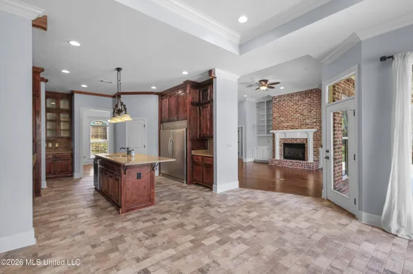 $699,900 | 151 Lakeshire Parkway, Canton, MS 39046