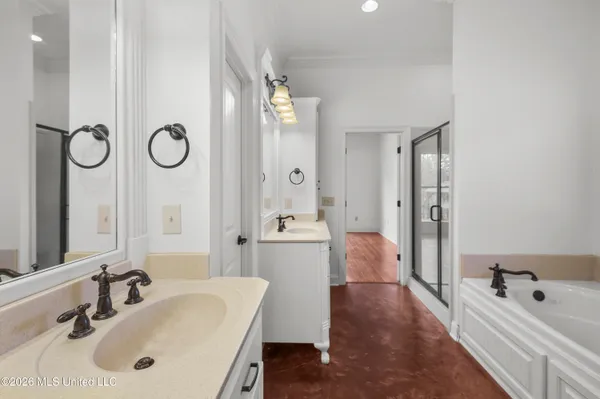 $699,900 | 151 Lakeshire Parkway, Canton, MS 39046