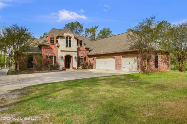 $699,900 | 151 Lakeshire Parkway, Canton, MS 39046