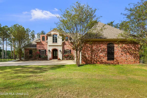 $699,900 | 151 Lakeshire Parkway, Canton, MS 39046