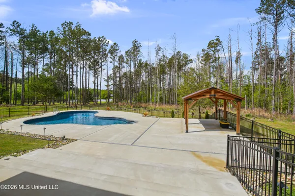 $699,900 | 151 Lakeshire Parkway, Canton, MS 39046