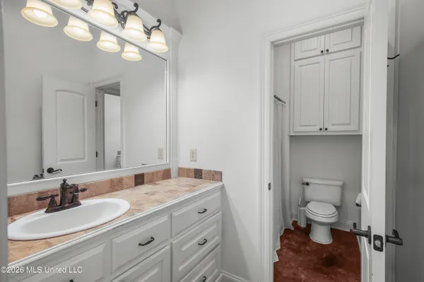 $699,900 | 151 Lakeshire Parkway, Canton, MS 39046