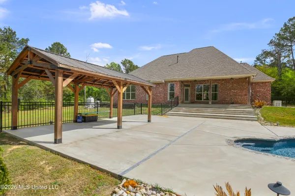 $699,900 | 151 Lakeshire Parkway, Canton, MS 39046