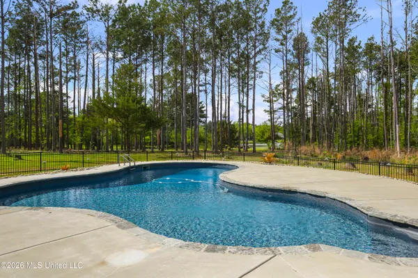 $699,900 | 151 Lakeshire Parkway, Canton, MS 39046
