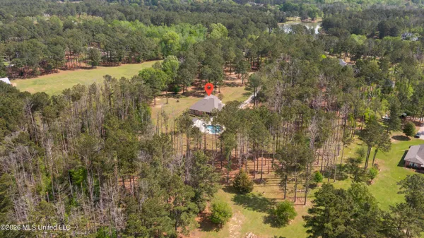 $699,900 | 151 Lakeshire Parkway, Canton, MS 39046