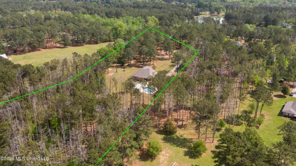 $699,900 | 151 Lakeshire Parkway, Canton, MS 39046