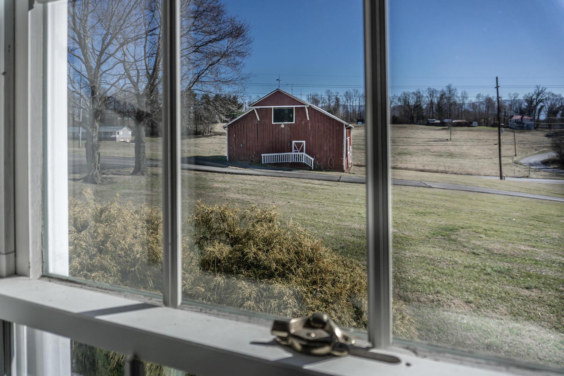 2007 Holly Creek Road Greeneville, TN 37745 - Photo 30 of 90 2006HollyCreekG_029