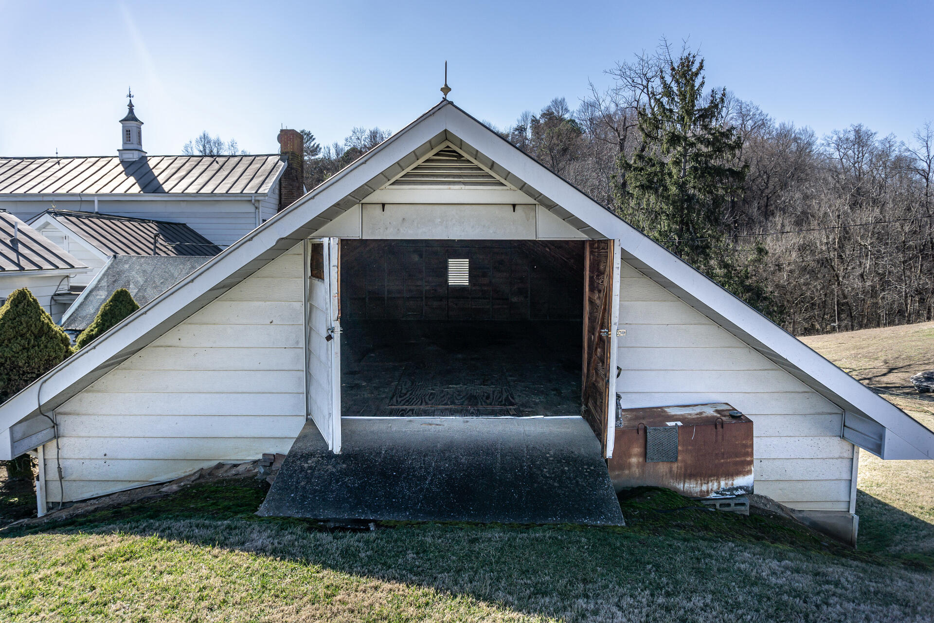 2007 Holly Creek Road Greeneville, TN 37745 - Photo 53 of 90 2006HollyCreekG_063