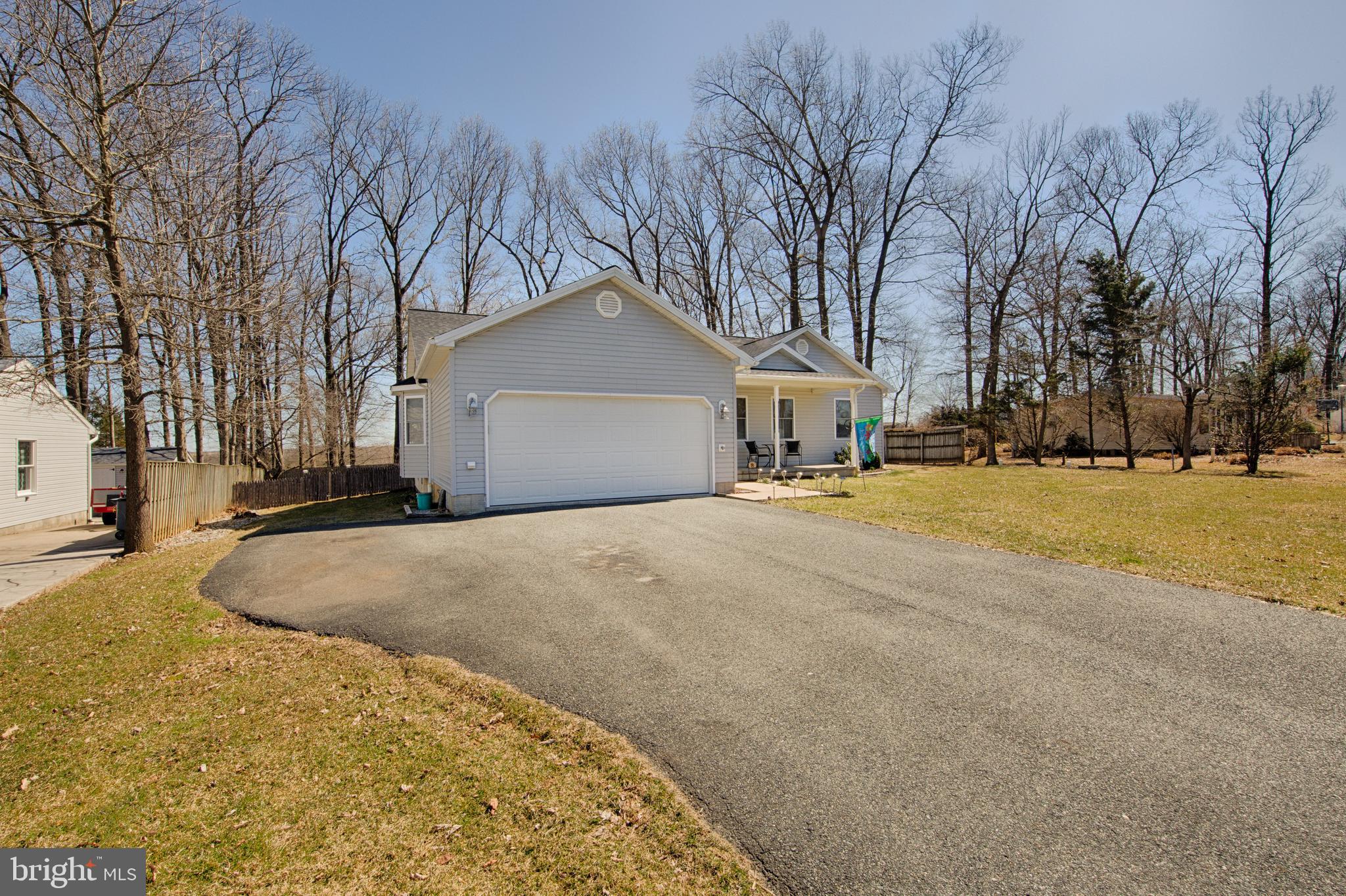 198 Clubhouse Road Delta, PA 17314 - Photo 3 of 37 Gallery Image 3
