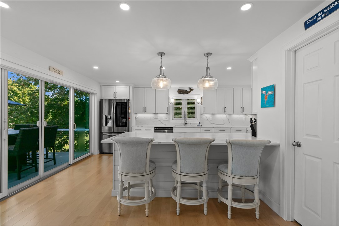 48 Therien Road Portsmouth, RI 02871 - Photo 8 of 35