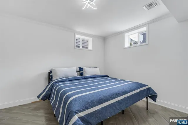 $999,900 | 416 Kingsland Avenue, Lyndhurst, NJ 07071