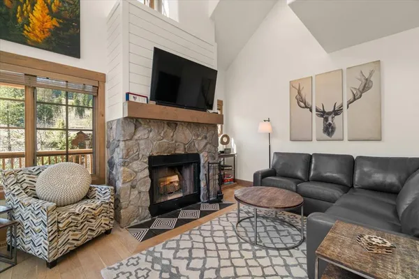 $1,185,000 | 67 Golden Bar Court, Donnelly, ID 83615