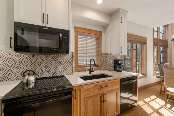 $1,185,000 | 67 Golden Bar Court, Donnelly, ID 83615