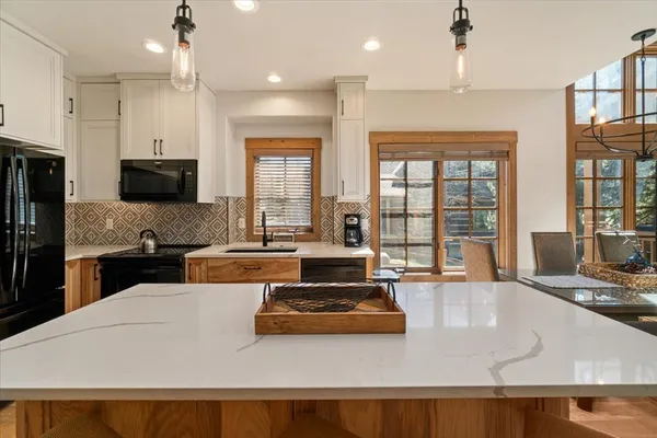 $1,185,000 | 67 Golden Bar Court, Donnelly, ID 83615