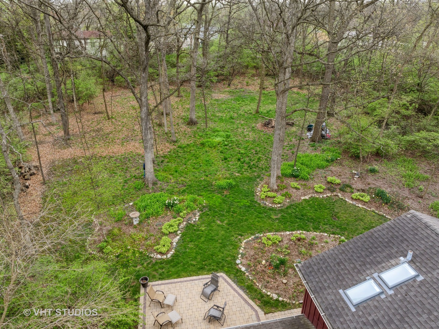 8521 Una Avenue Naperville, IL 60565 - Photo 30 of 41 a view of yard with green space