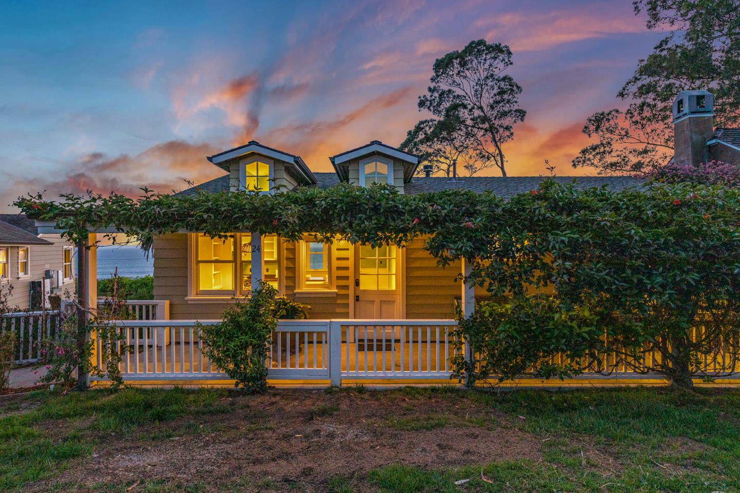 24 Cresta Way La Selva Beach, CA 95076 - Photo 22 of 23 front view of a house with a yard