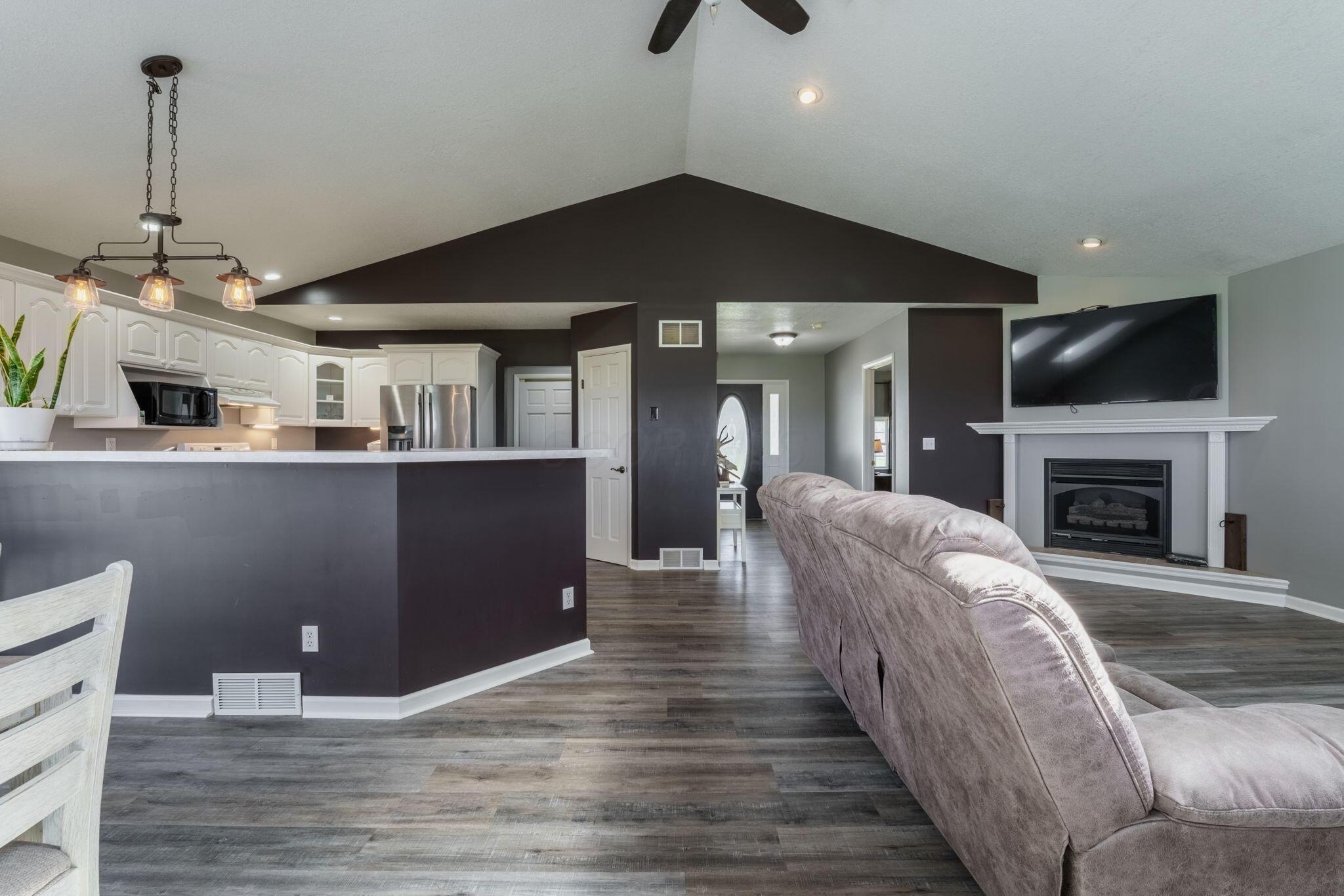 1687 Lake Drive Road Heath, OH 43056 - Photo 10 of 49 vaulted ceiling