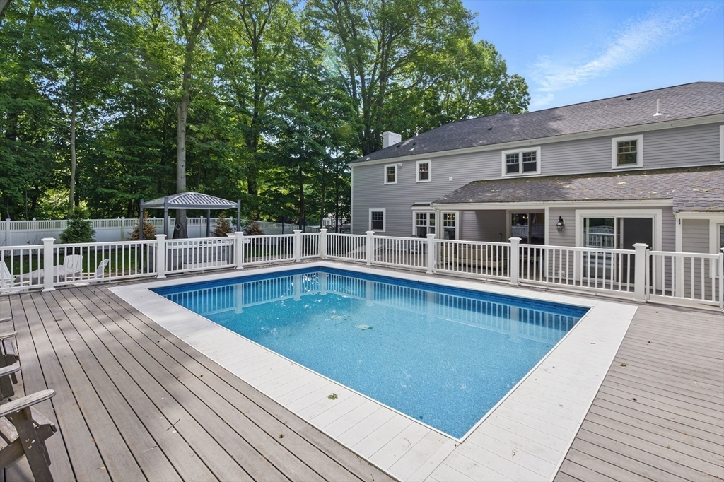 290 Lyman Road Milton, MA 02186 - Photo 36 of 41 Gallery Image 36