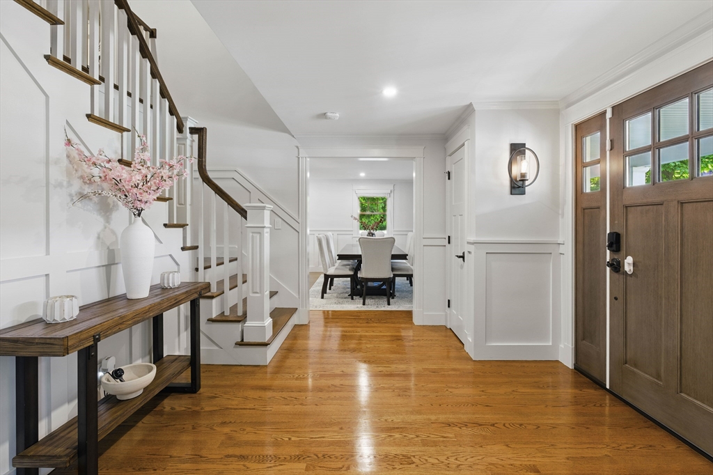 290 Lyman Road Milton, MA 02186 - Photo 4 of 41 Gallery Image 4