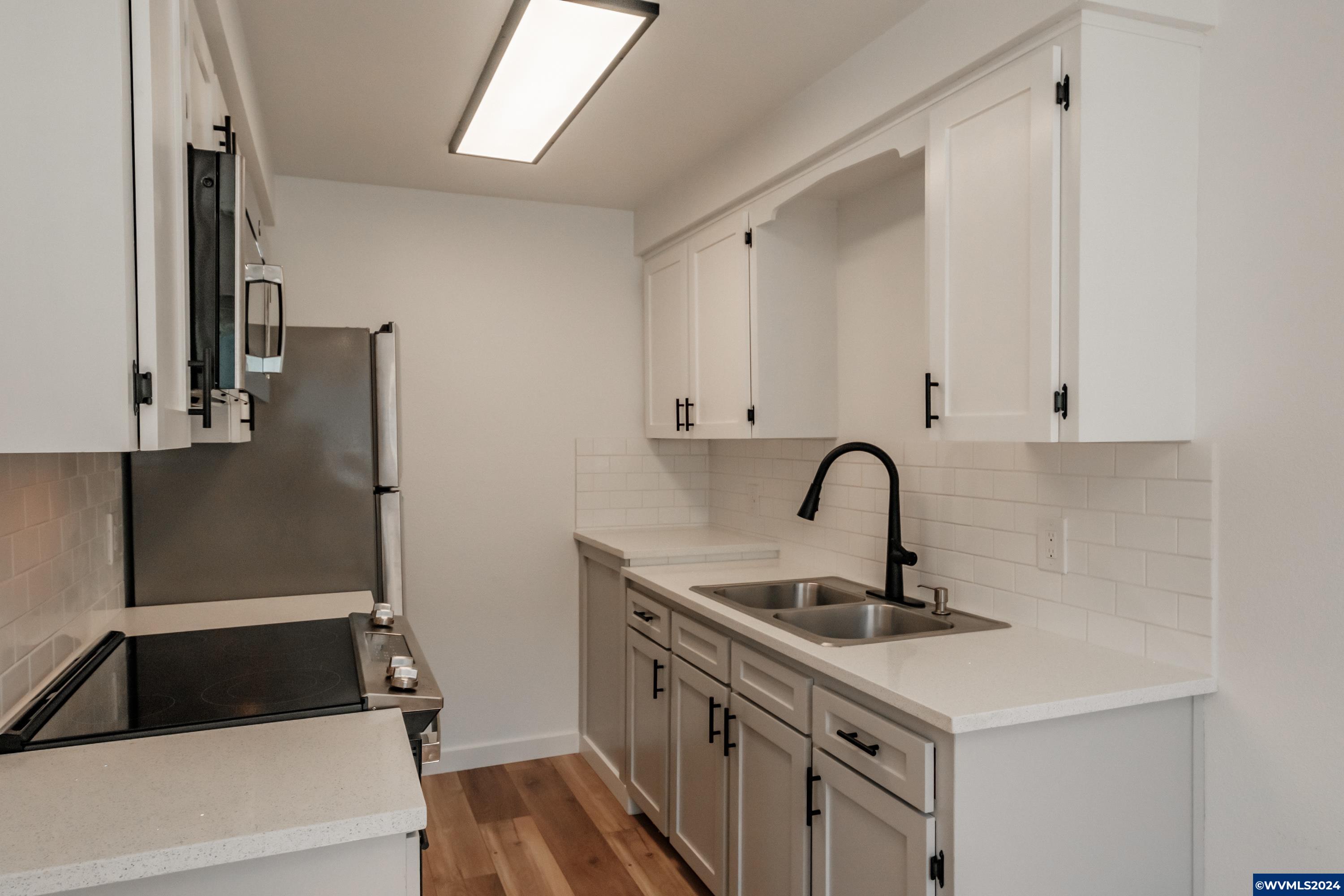 175 Northeast Fern Court Dallas, OR 97338 - Photo 10 of 25