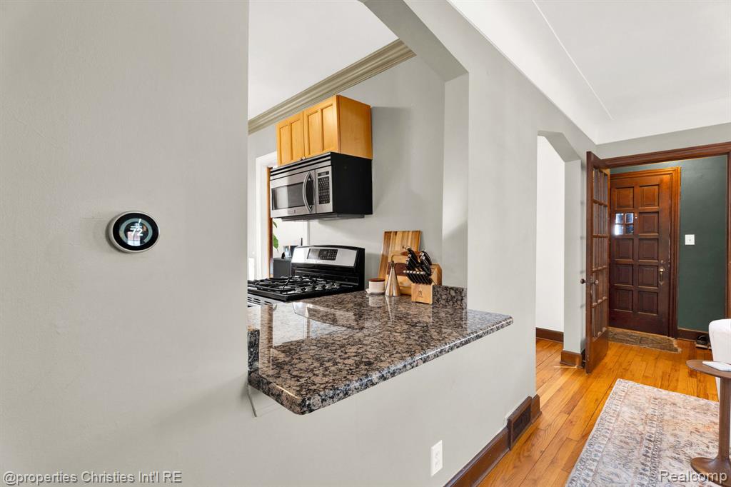 1541 Dorothea Road Berkley, MI 48072 - Photo 13 of 27 Gallery Image 13