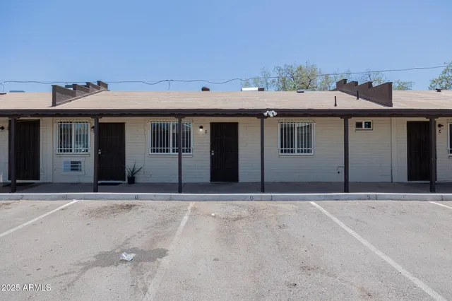 $1,095 | 1915 North 26th Place, Unit 5, Phoenix, AZ 85008