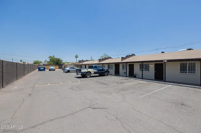 $1,095 | 1915 North 26th Place, Unit 5, Phoenix, AZ 85008