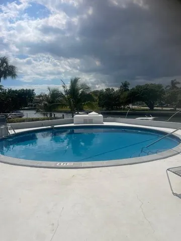 $1,700 | 467 Golden Isles Drive, Hallandale Beach, FL 33009