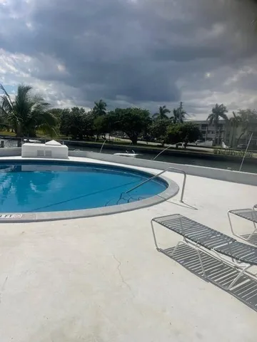 $1,700 | 467 Golden Isles Drive, Hallandale Beach, FL 33009
