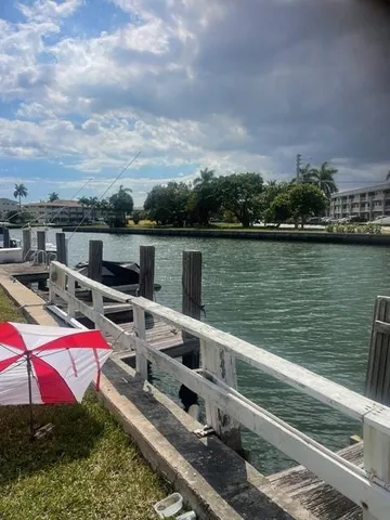 $1,700 | 467 Golden Isles Drive, Hallandale Beach, FL 33009