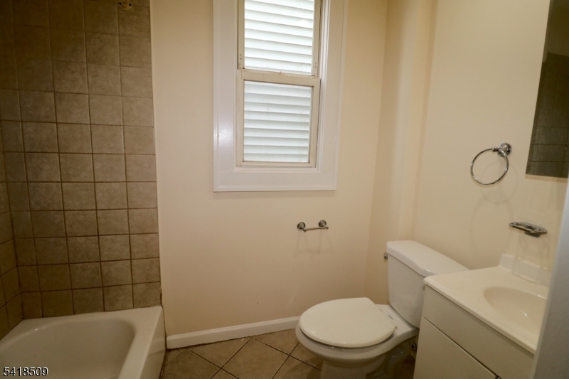 59 Brenner Street, Unit 2 Newark, NJ 07108 - Photo 5 of 9