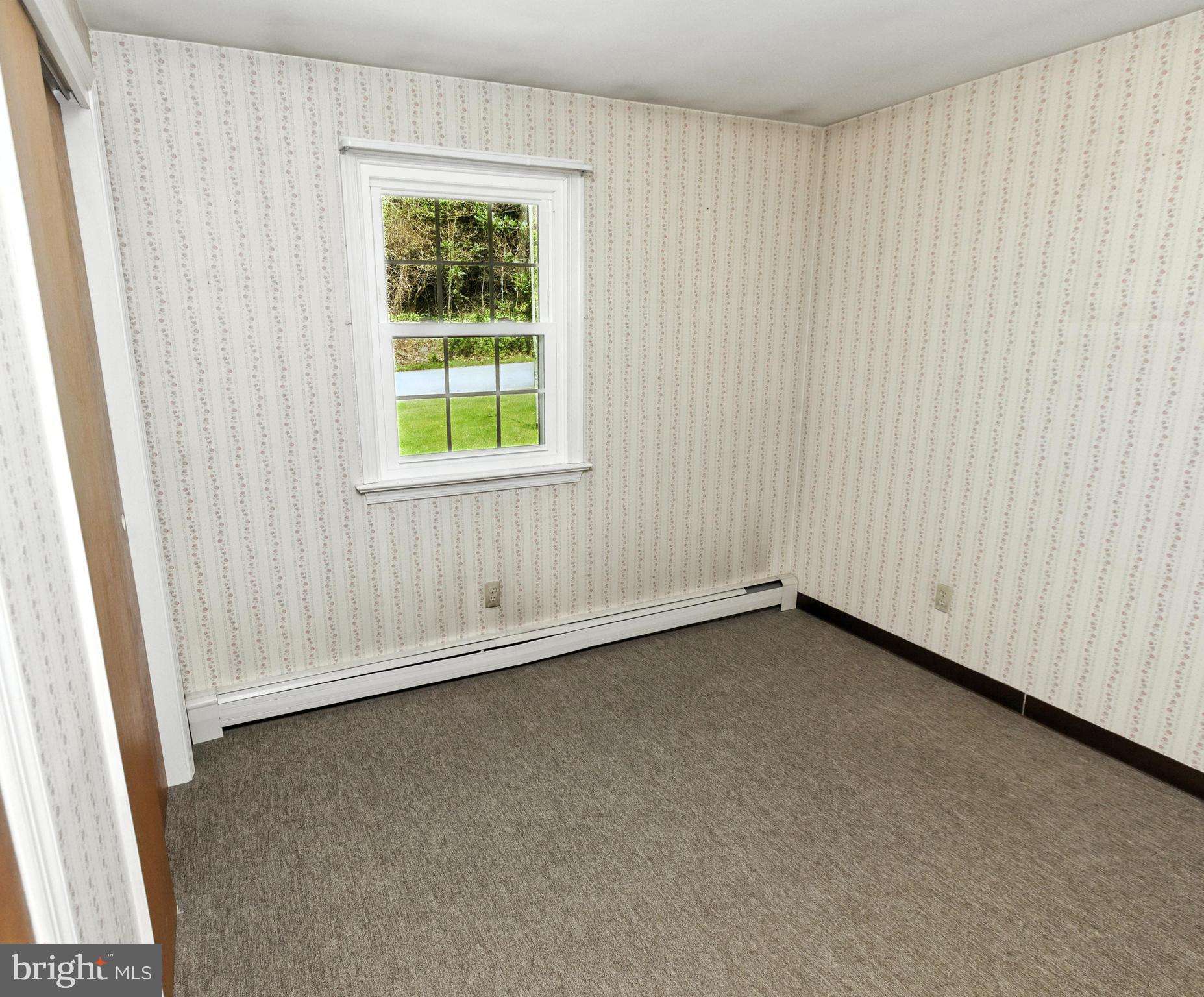 69 Crow Hill Road Barto, PA 19504 - Photo 21 of 48 BEDROOM #4 OR POTENTIAL OFFICE
