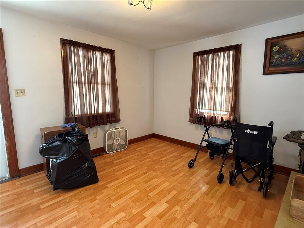 150 Old Scales Road Washington, PA 15301 - Photo 3 of 10