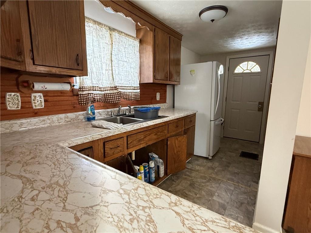 150 Old Scales Road Washington, PA 15301 - Photo 6 of 10