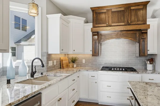 $700,000 | 11688 St Andrews Circle, Blaine, MN 55449