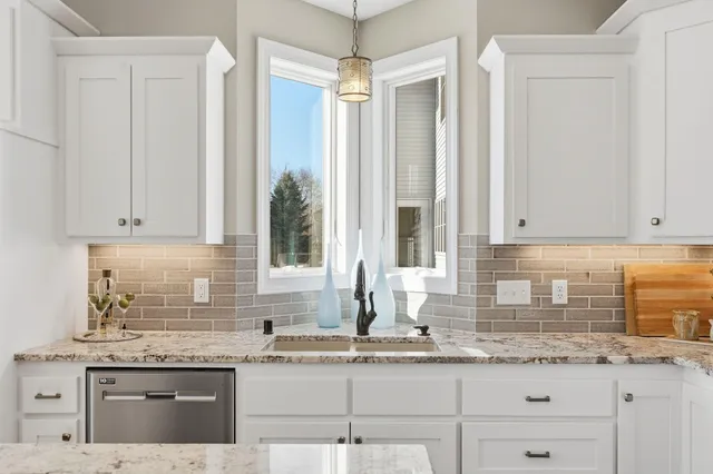 $700,000 | 11688 St Andrews Circle, Blaine, MN 55449