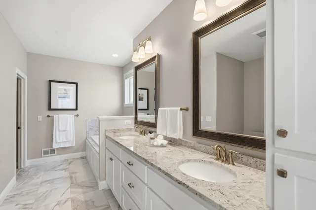 $700,000 | 11688 St Andrews Circle, Blaine, MN 55449