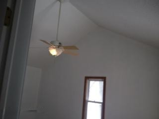 72 South Bock Road Muskegon, MI 49442 - Photo 13 of 19 Ceiling Fan.jpg