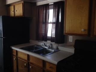 72 South Bock Road Muskegon, MI 49442 - Photo 5 of 19 Kitchen.jpg