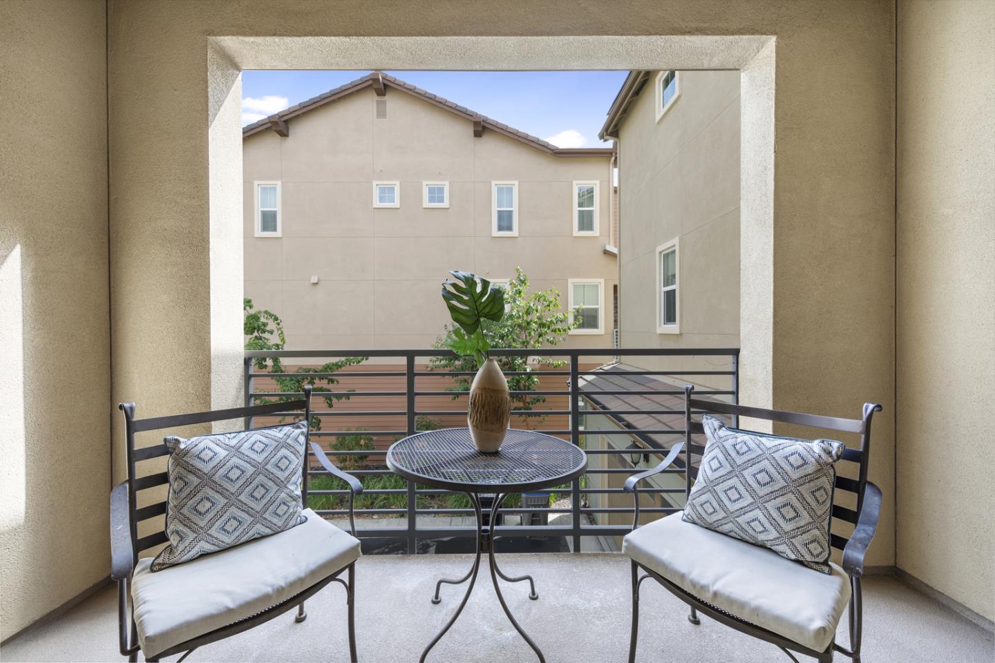 6063 Raleigh Road San Jose, CA 95123 - Photo 14 of 44 a living room with furniture and a potted plant